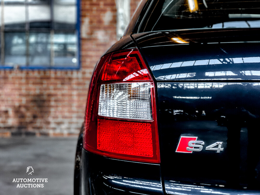 Audi S4 Avant 4.2 V8 QUATTRO 344hp 2004, ZH-913-Z.