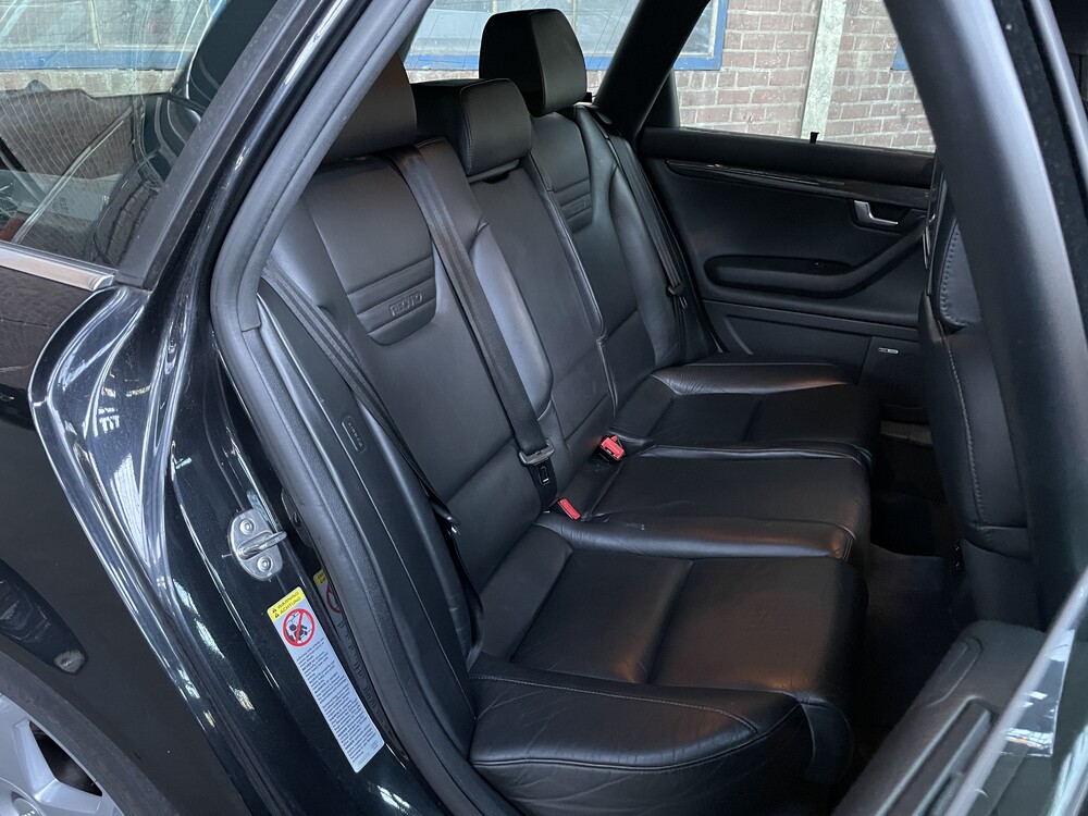 Audi S4 Avant 4.2 V8 QUATTRO 344hp 2004, ZH-913-Z.