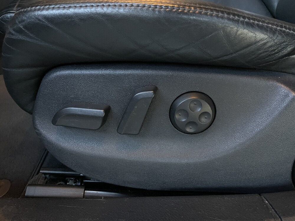 Audi S4 Avant 4.2 V8 QUATTRO 344hp 2004, ZH-913-Z.