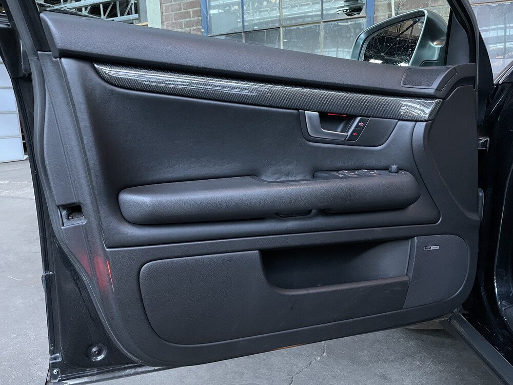 Audi S4 Avant 4.2 V8 QUATTRO 344hp 2004, ZH-913-Z.