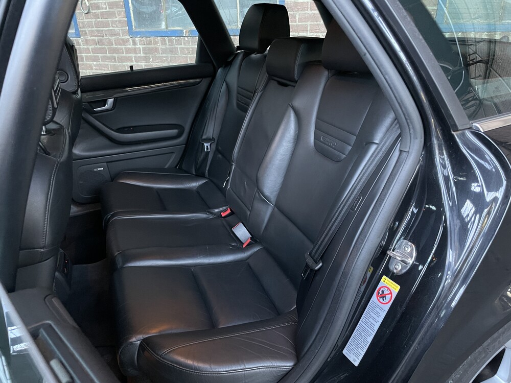 Audi S4 Avant 4.2 V8 QUATTRO 344hp 2004, ZH-913-Z.