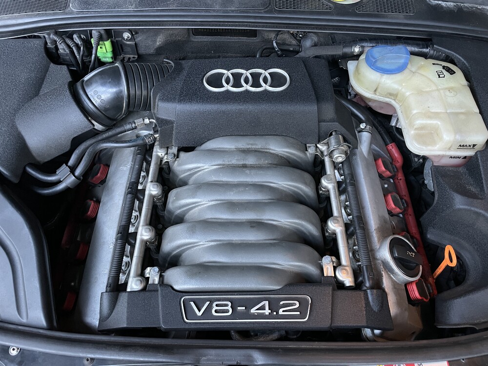 Audi S4 Avant 4.2 V8 QUATTRO 344hp 2004, ZH-913-Z.