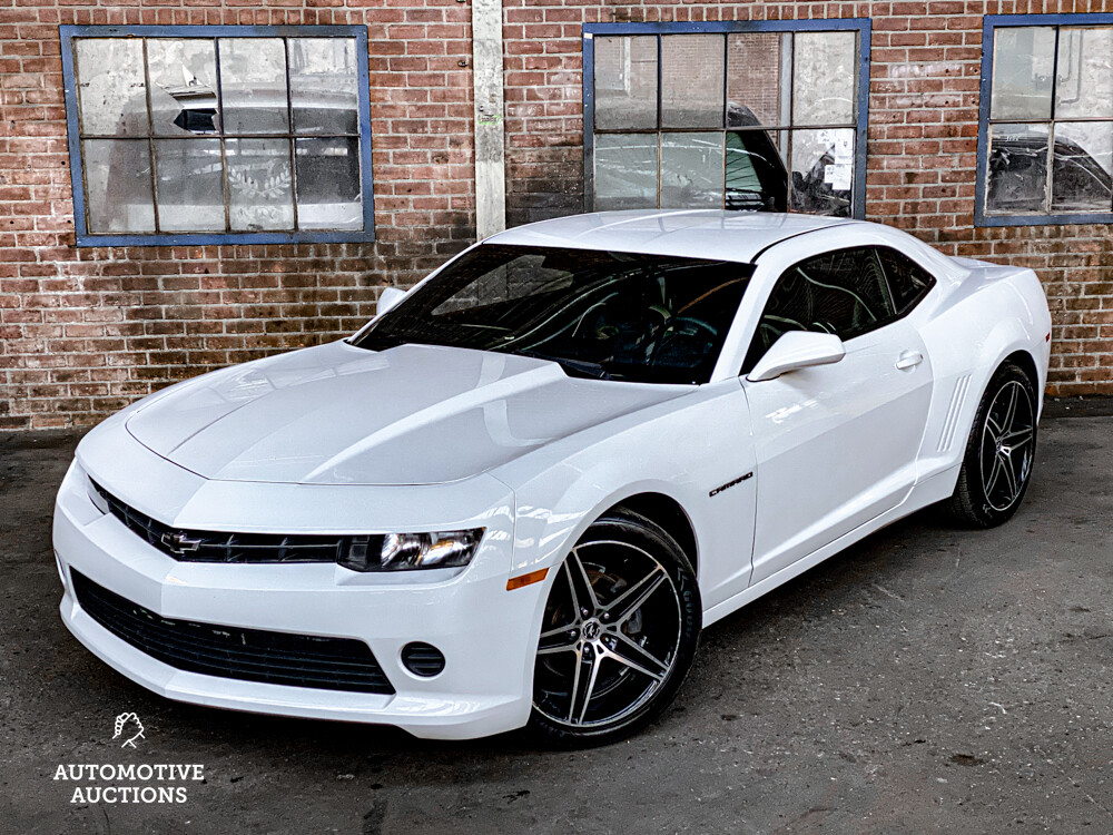 Chevrolet Camaro LS Coupe 323hp 2014.