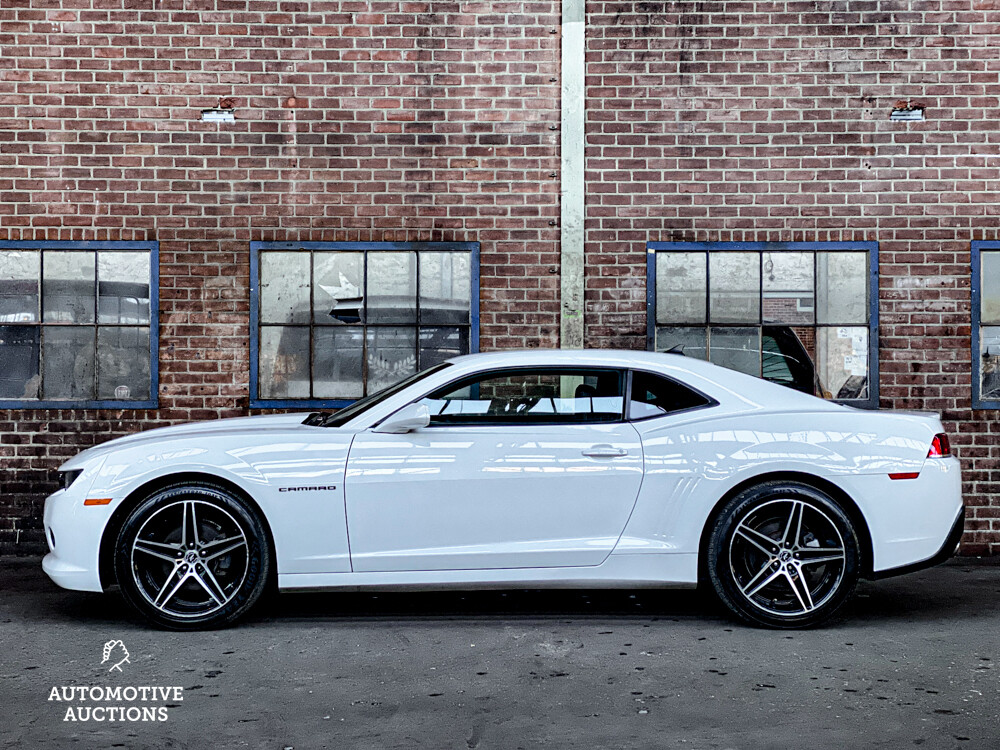 Chevrolet Camaro LS Coupe 323hp 2014.