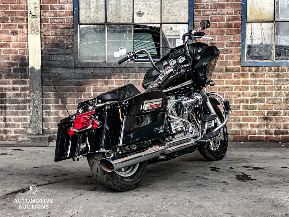 Harley Davidson FLTRI Road Glide 2004.