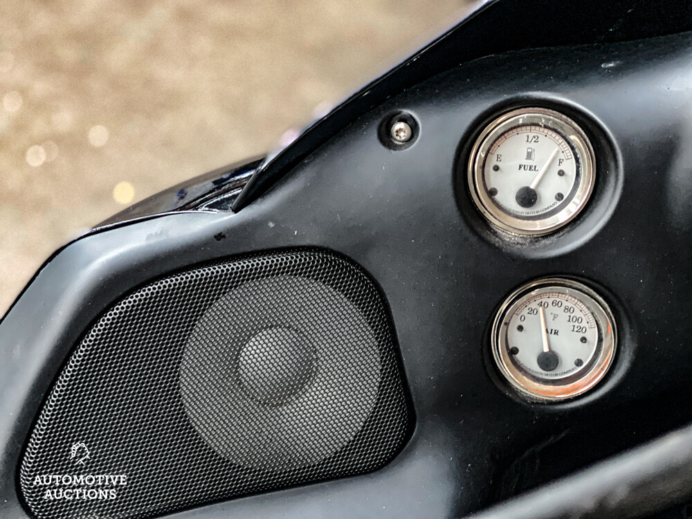 Harley Davidson FLTRI Road Glide 2004.