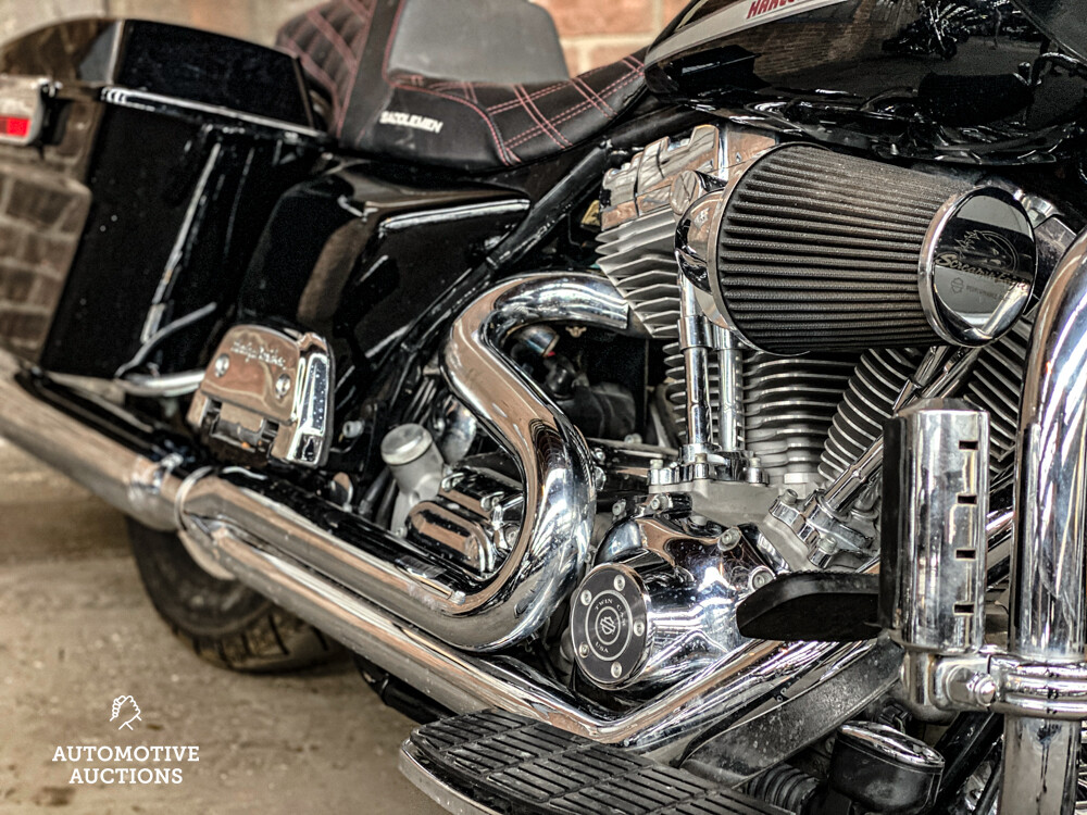 Harley Davidson FLTRI Road Glide 2004.