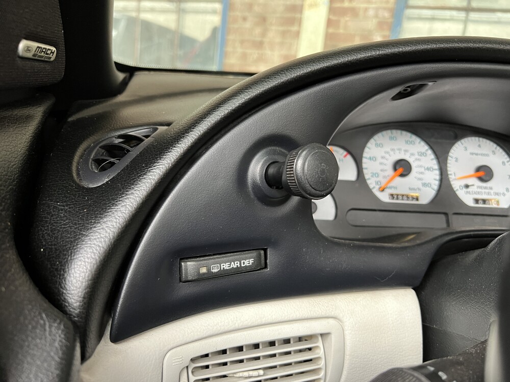 Ford Mustang GT5.0 V8 Convertible 218 1996, 32-PG-HF.