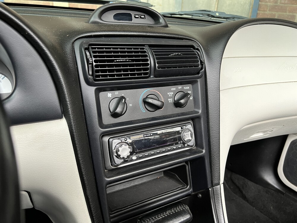 Ford Mustang GT5.0 V8 Convertible 218 1996, 32-PG-HF.