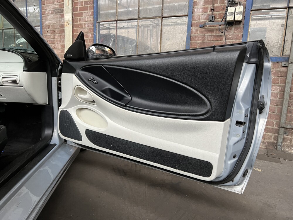 Ford Mustang GT5.0 V8 Convertible 218 1996, 32-PG-HF.