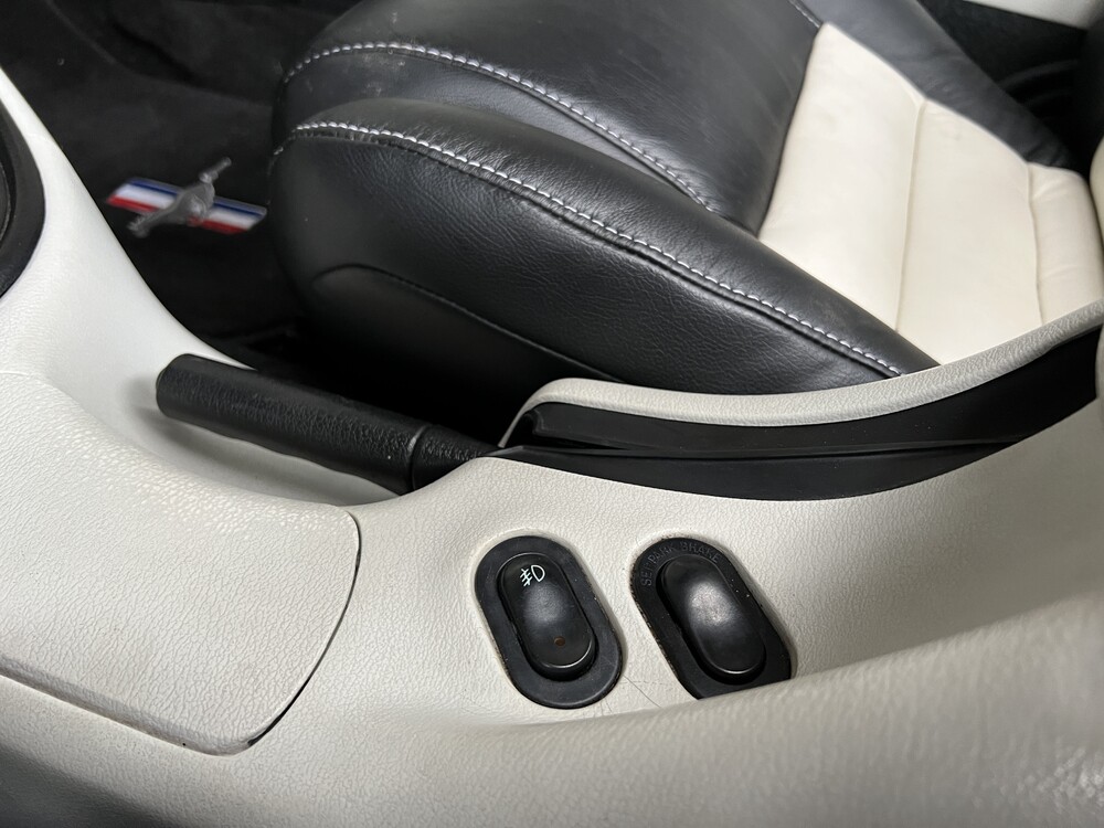 Ford Mustang GT5.0 V8 Convertible 218 1996, 32-PG-HF.