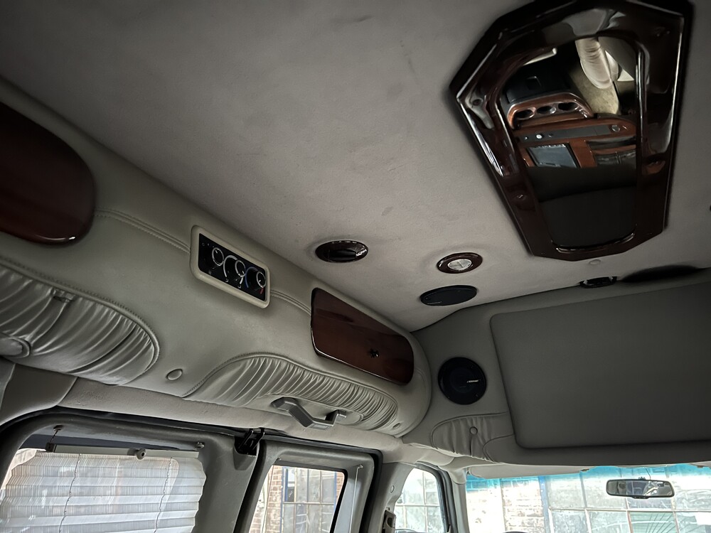 G.m.C. Savana Camper Van 2008 GMC.