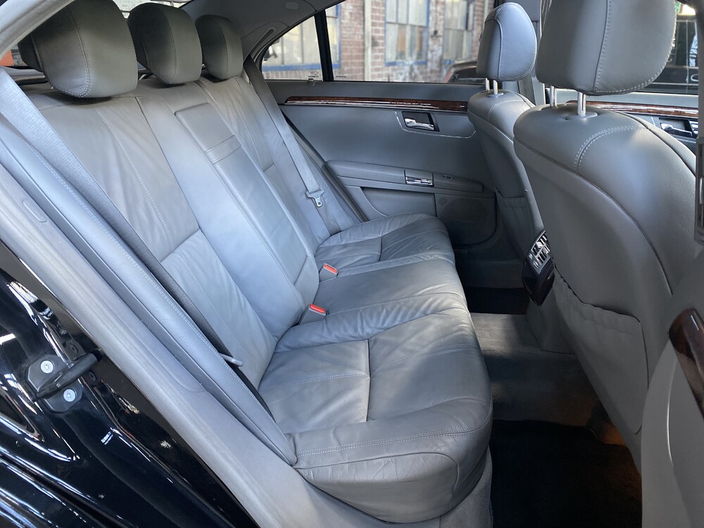 Mercedes-Benz S350 272hp 2006 S-Class.