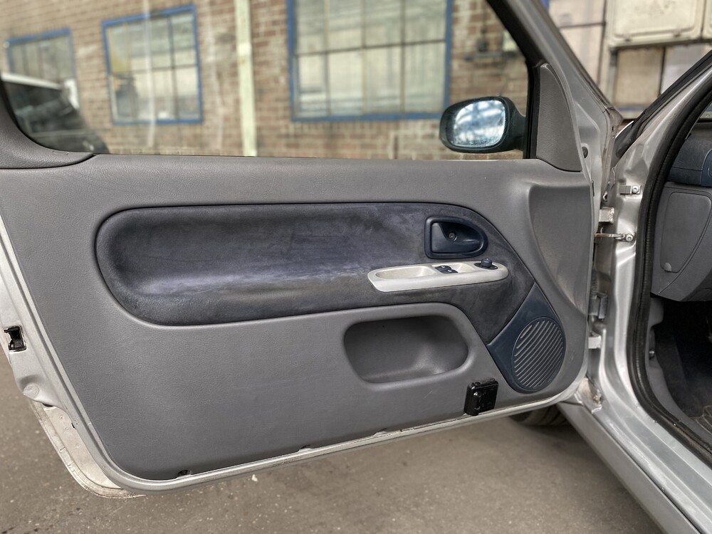 Renault Clio RS 2.0 169hp 2000 -Org. NL-, 33-GB-HS.