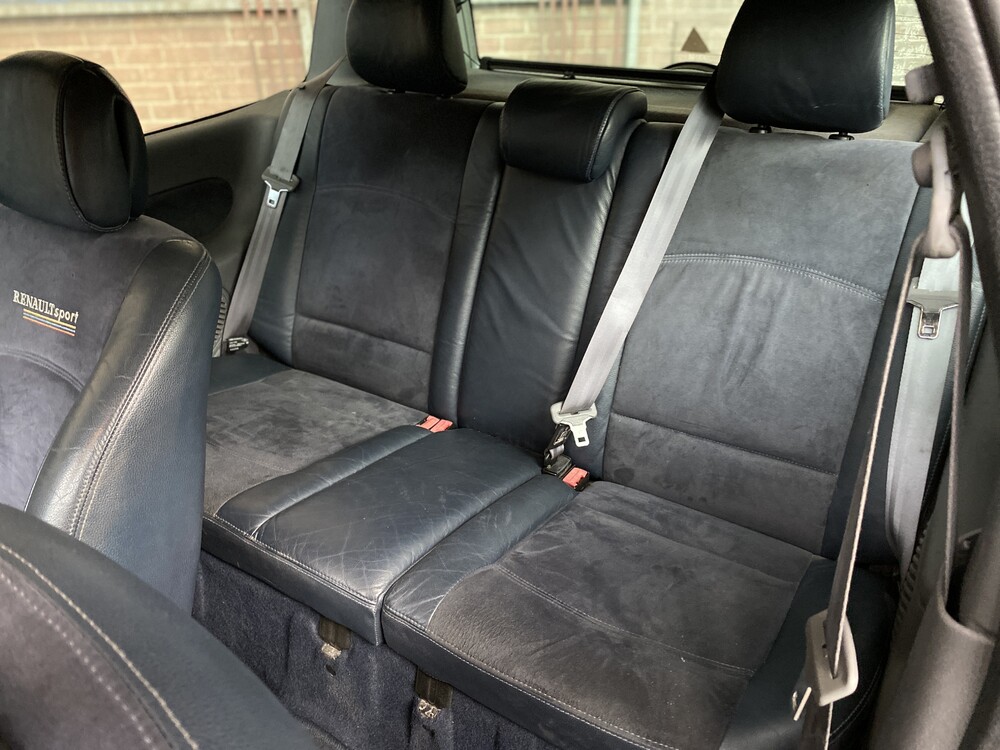 Renault Clio RS 2.0 169hp 2000 -Org. NL-, 33-GB-HS.