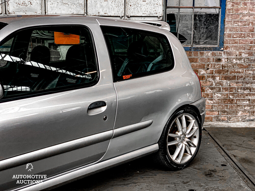 Renault Clio RS 2.0 169hp 2000 -Org. NL-, 33-GB-HS.
