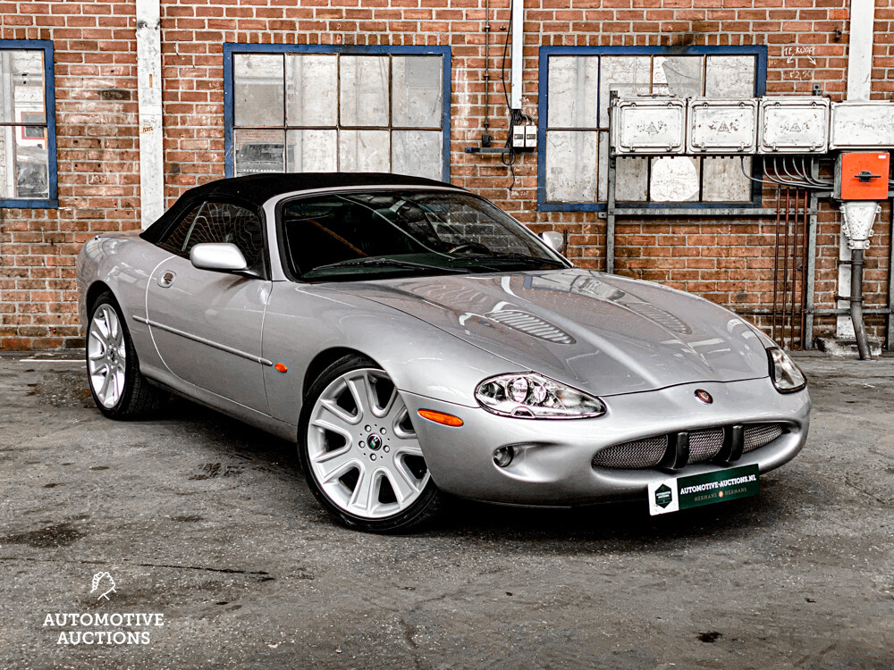 Jaguar XKR 4.0 V8 Convertible 294hp 2000, 41-JXB-2.