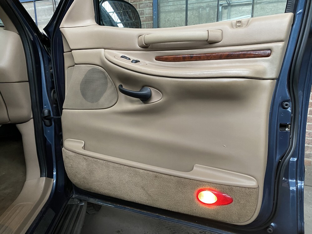 Lincoln Navigator 5.4 V8 230hp 1999, 37-DT-TF.