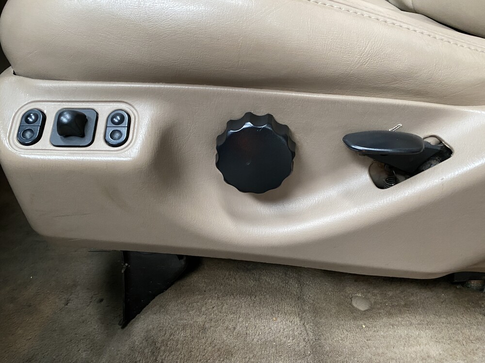 Lincoln Navigator 5.4 V8 230hp 1999, 37-DT-TF.