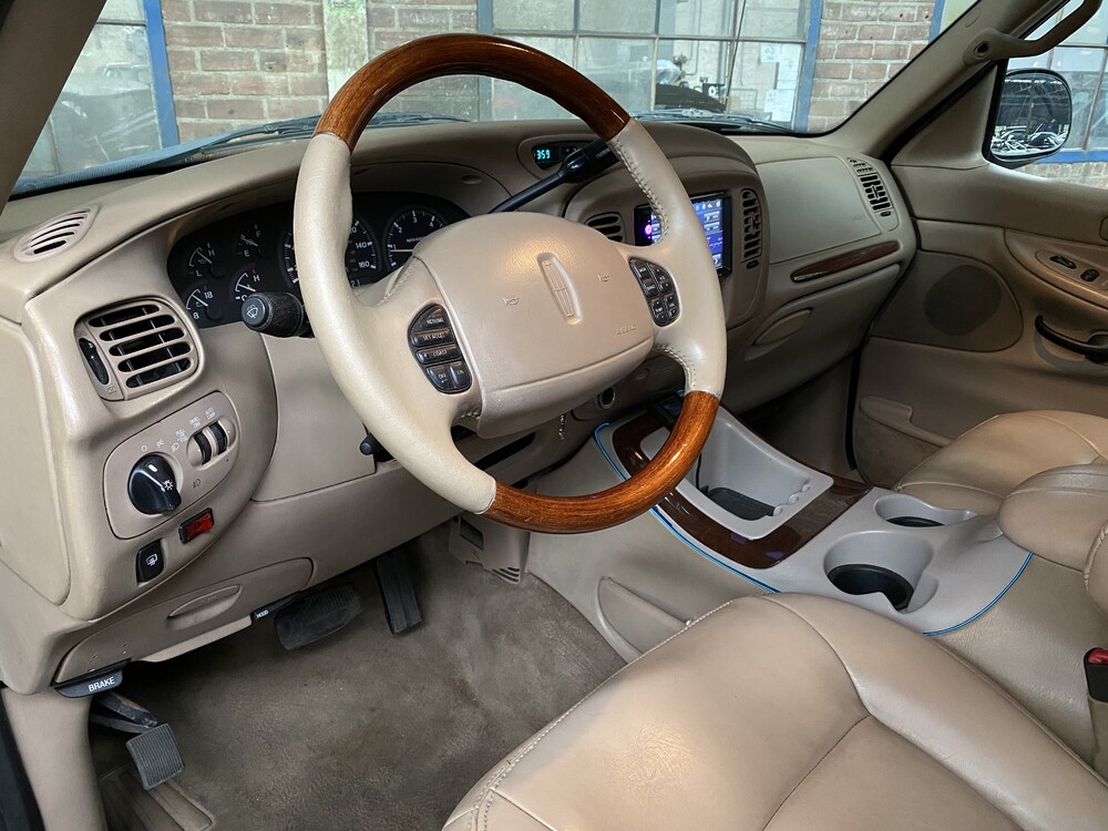 Lincoln Navigator 5.4 V8 230hp 1999, 37-DT-TF.