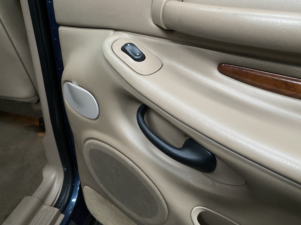 Lincoln Navigator 5.4 V8 230hp 1999, 37-DT-TF.