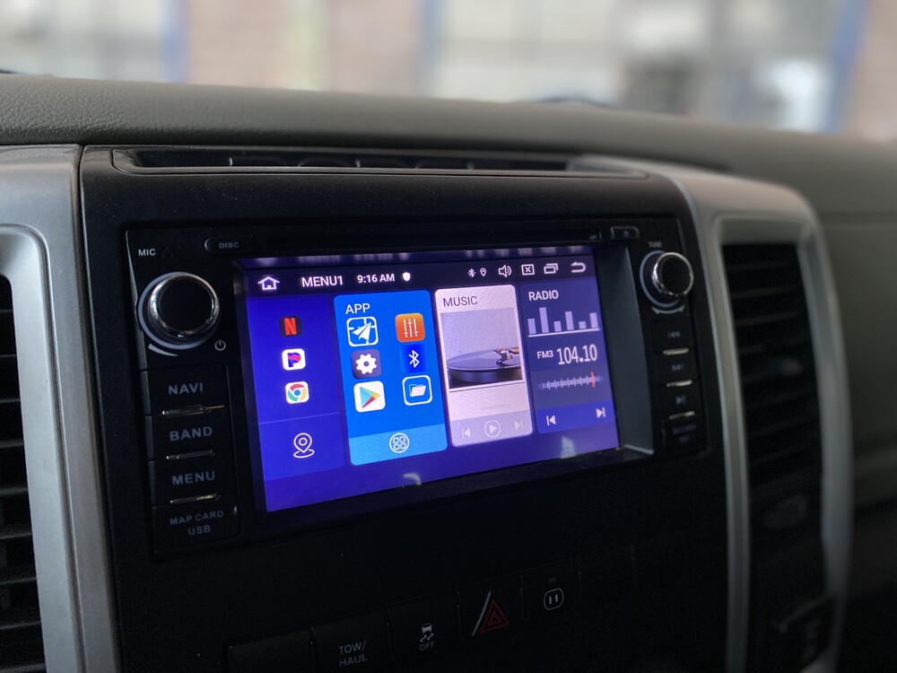 Dodge RAM 1500 5.7 V8 4x4 Quad Cab 6'4 Pickup 2011.