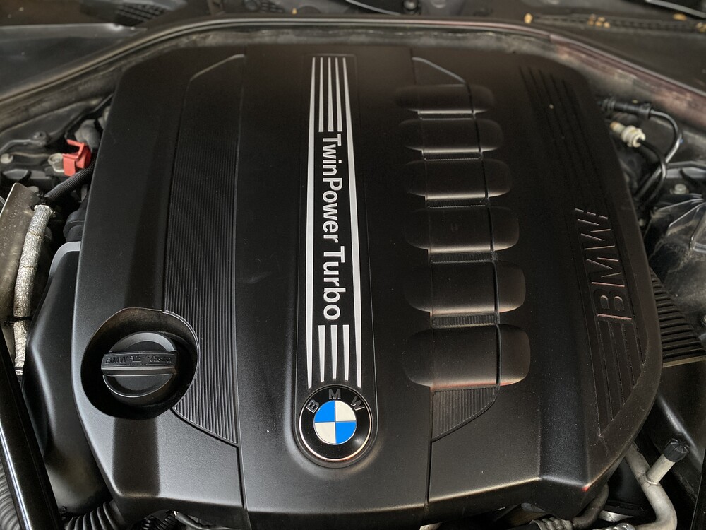 BMW 535d Touring High Executive FACELIFT 299hp 2010 5-Series, J-061-BD.