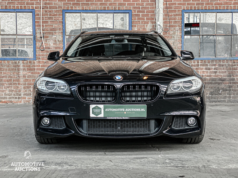 BMW 535d Touring High Executive FACELIFT 299hp 2010 5-Series, J-061-BD.