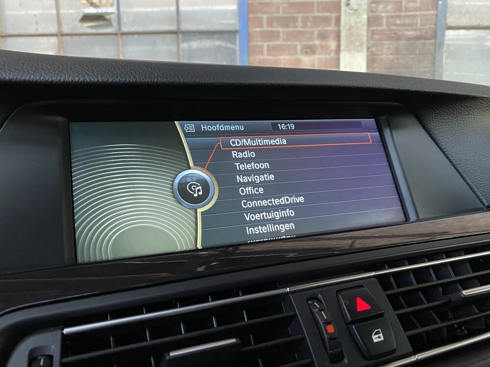 BMW 535d Touring High Executive FACELIFT 299hp 2010 5-Series, J-061-BD.