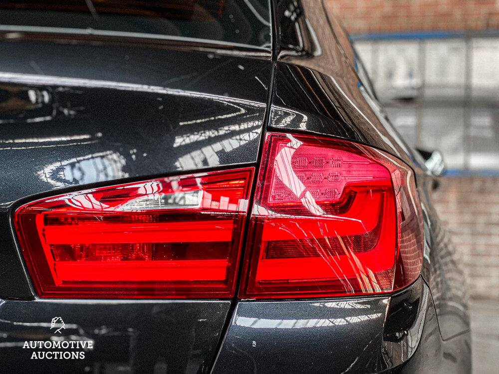 BMW 535d Touring High Executive FACELIFT 299hp 2010 5-Series, J-061-BD.