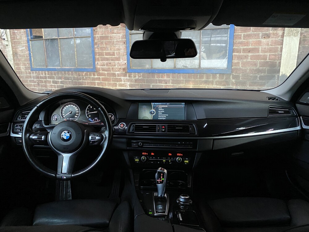 BMW 535d Touring High Executive FACELIFT 299hp 2010 5-Series, J-061-BD.