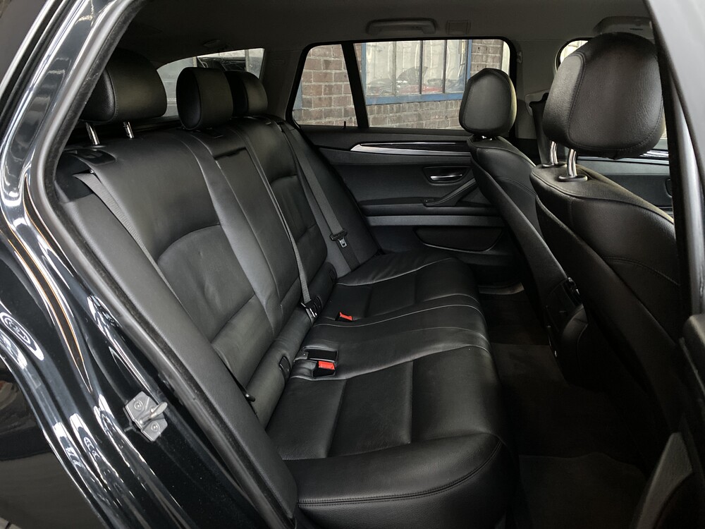 BMW 535d Touring High Executive FACELIFT 299hp 2010 5-Series, J-061-BD.
