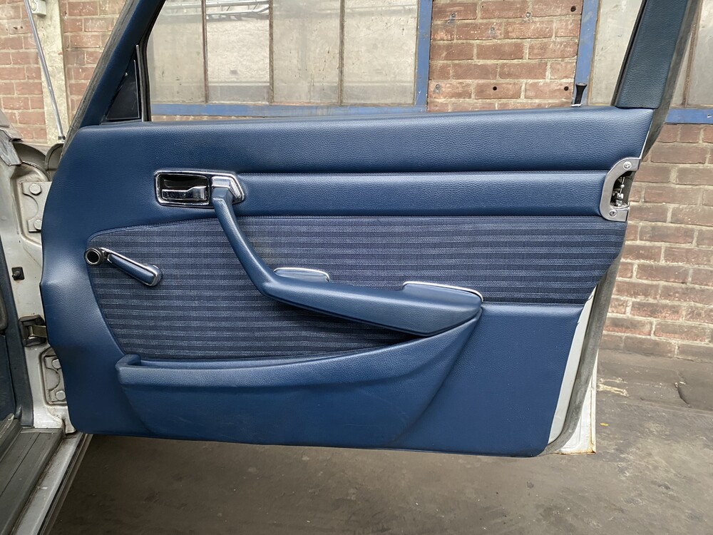 Mercedes-Benz 280S W116 160hp 1974 S-Class, 99-YD-68.