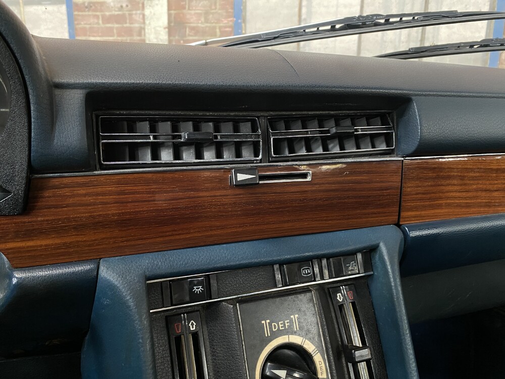 Mercedes-Benz 280S W116 160hp 1974 S-Class, 99-YD-68.