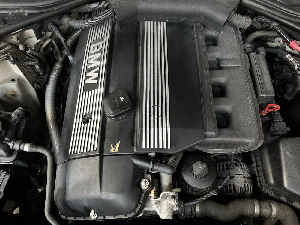 BMW 530i M-Sport E60 231hp 2004 5 Series -Youngtimer-.