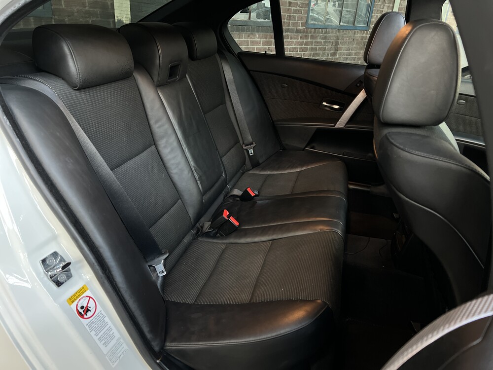 BMW 530i M-Sport E60 231hp 2004 5 Series -Youngtimer-.