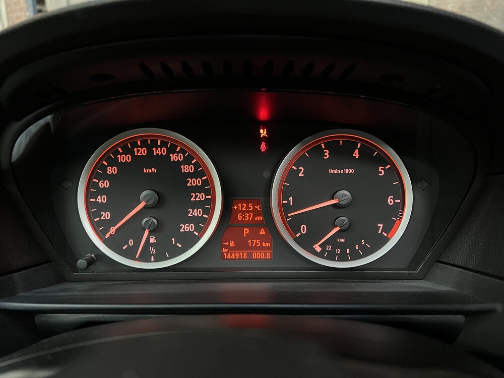 BMW 530i M-Sport E60 231hp 2004 5 Series -Youngtimer-.