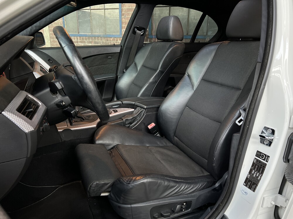 BMW 530i M-Sport E60 231hp 2004 5 Series -Youngtimer-.