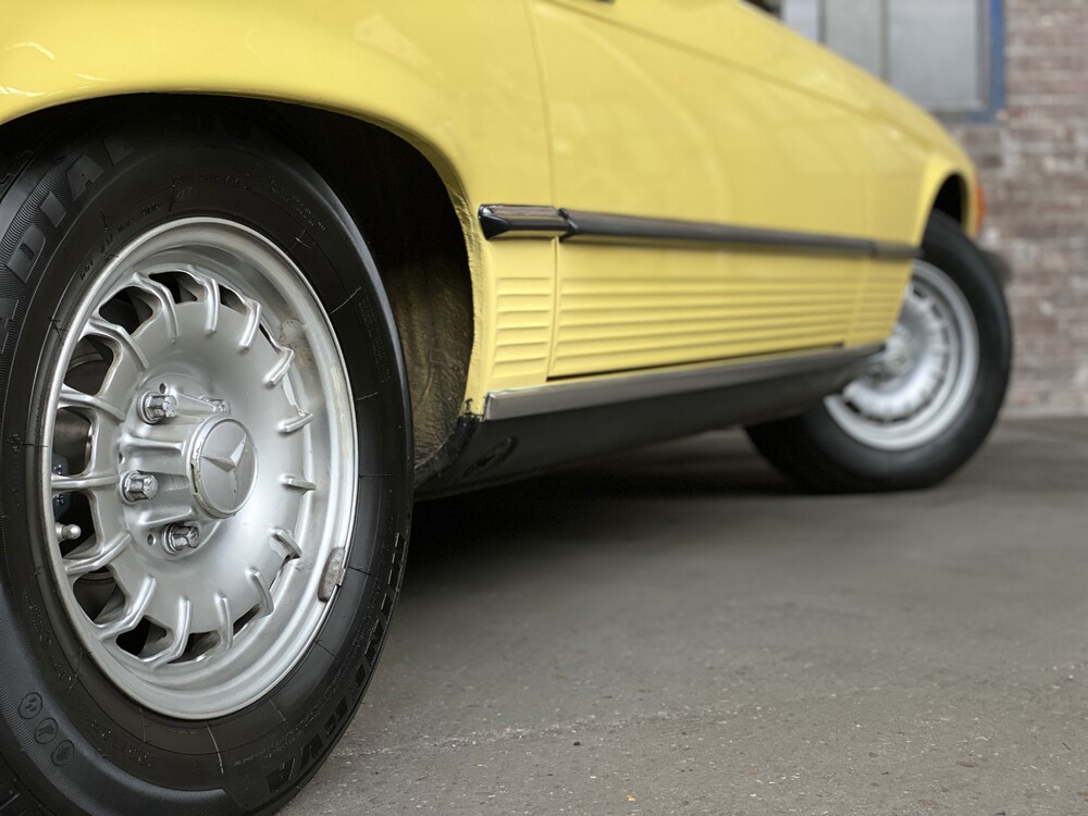 Mercedes-Benz SL380 V8 Convertible 204 HP 1982.