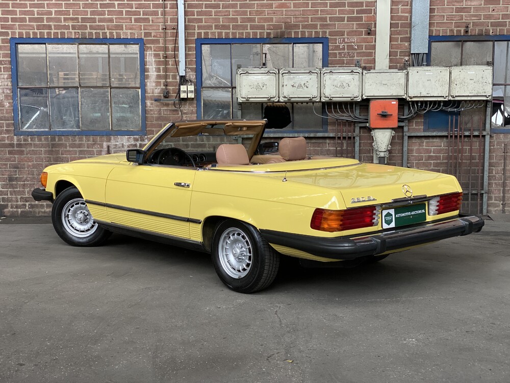 Mercedes-Benz SL380 V8 Convertible 204 HP 1982.