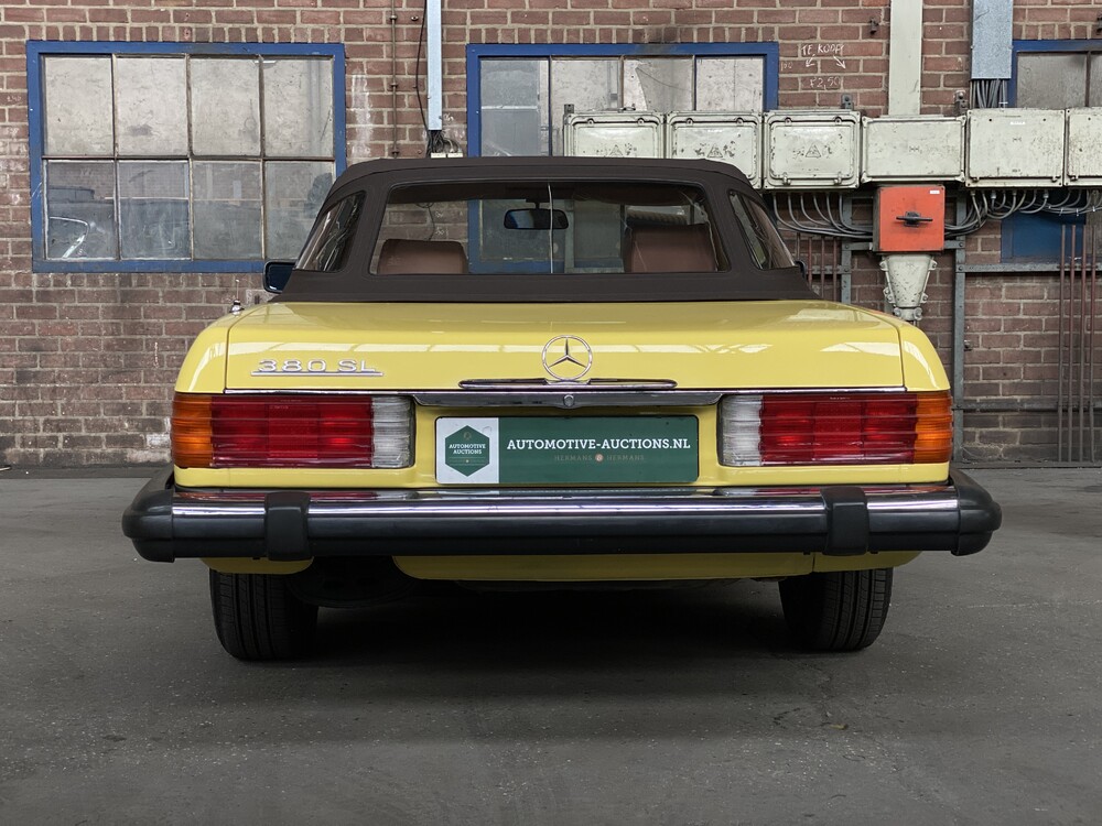 Mercedes-Benz SL380 V8 Convertible 204 HP 1982.