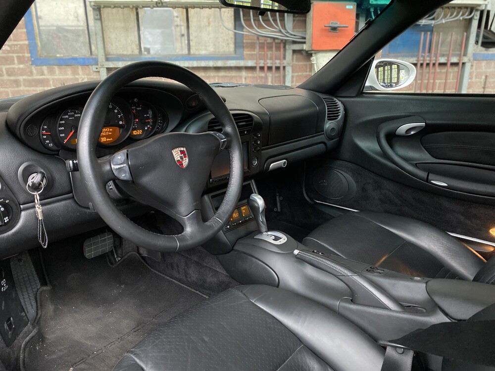 Porsche 911 Carrera 3.6 Coupe 320hp 996 MKII 2002, P-712-SG.