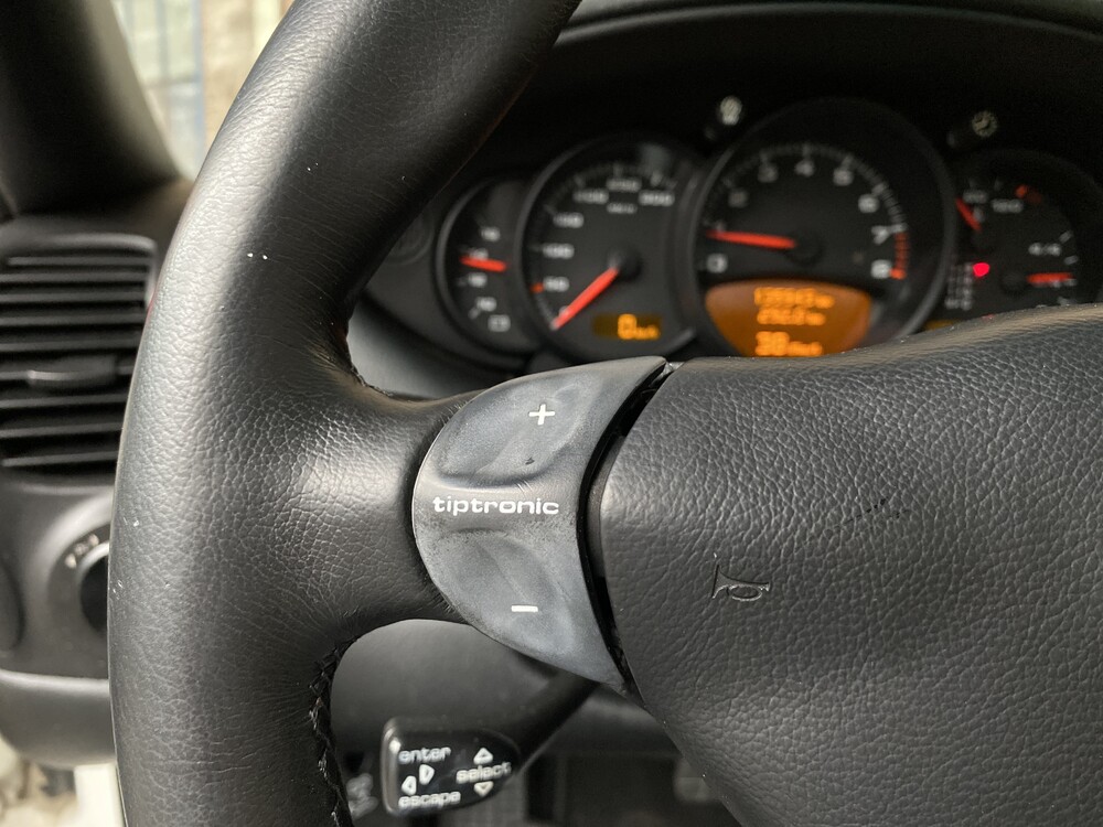 Porsche 911 Carrera 3.6 Coupe 320hp 996 MKII 2002, P-712-SG.