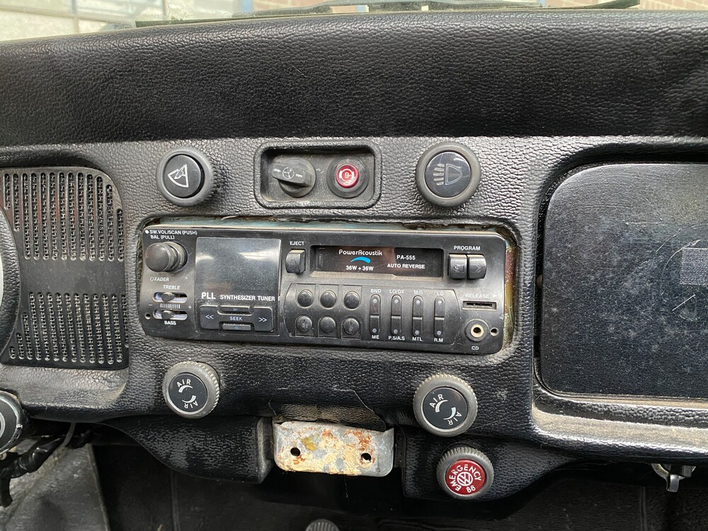 Volkswagen Beetle Cabriolet Karmann Beetle 40hp 1971.