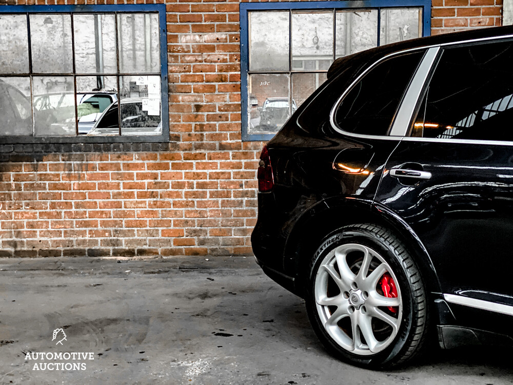 Porsche Cayenne Turbo 4.8 V8 500hp 2009 -Youngtimer-.