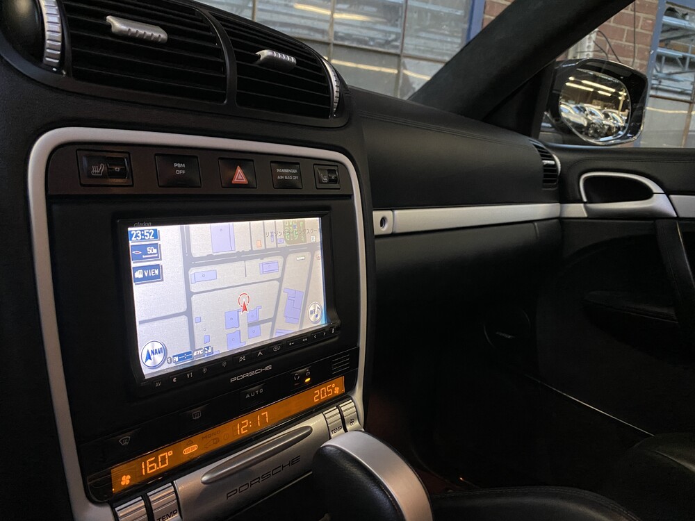 Porsche Cayenne Turbo 4.8 V8 500hp 2009 -Youngtimer-.