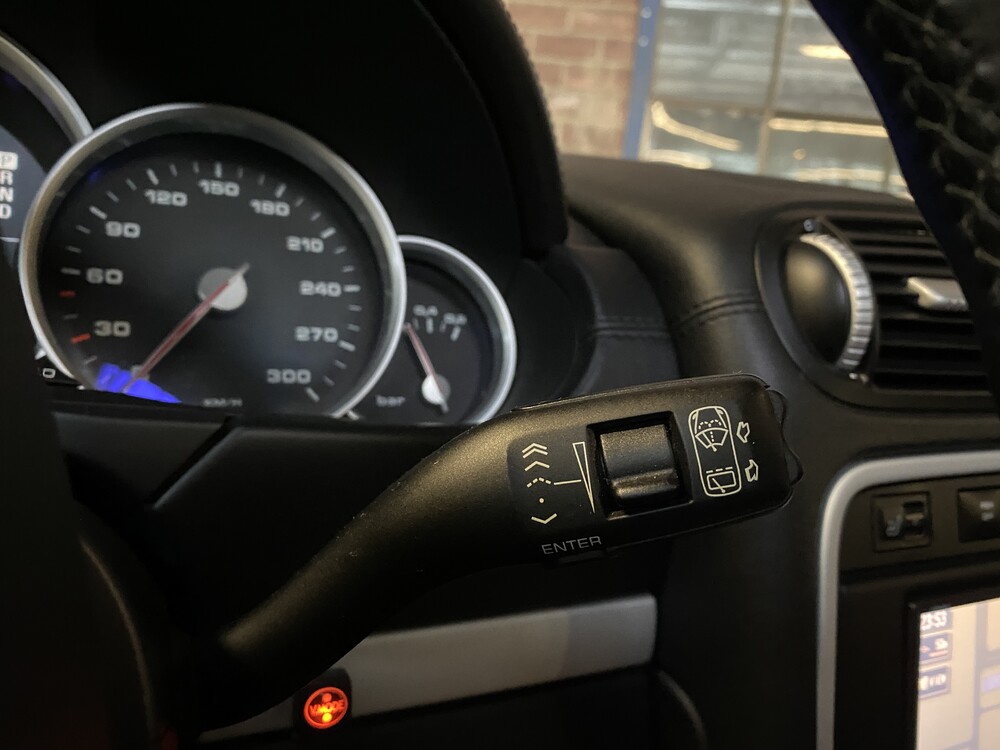 Porsche Cayenne Turbo 4.8 V8 500hp 2009 -Youngtimer-.