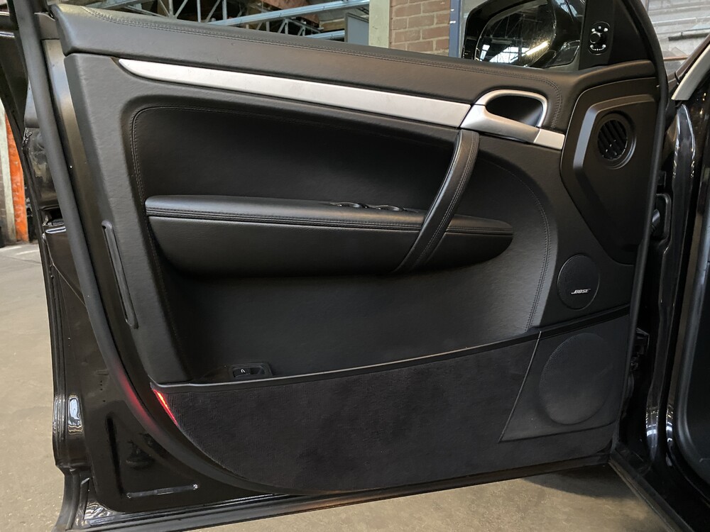 Porsche Cayenne Turbo 4.8 V8 500hp 2009 -Youngtimer-.