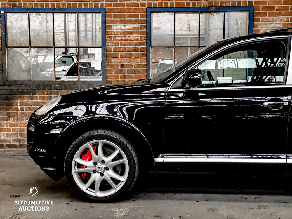 Porsche Cayenne Turbo 4.8 V8 500hp 2009 -Youngtimer-.