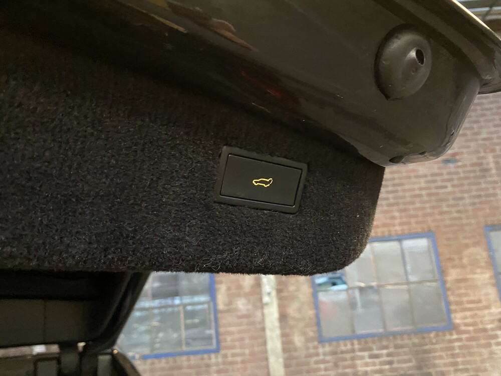 Porsche Cayenne Turbo 4.8 V8 500hp 2009 -Youngtimer-.